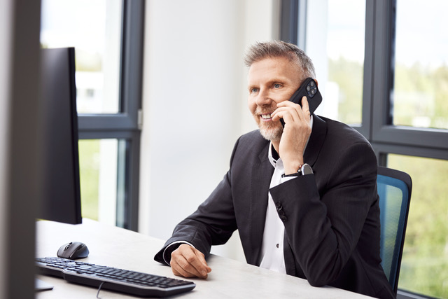 Am Schreibtisch Sascha Harmuth